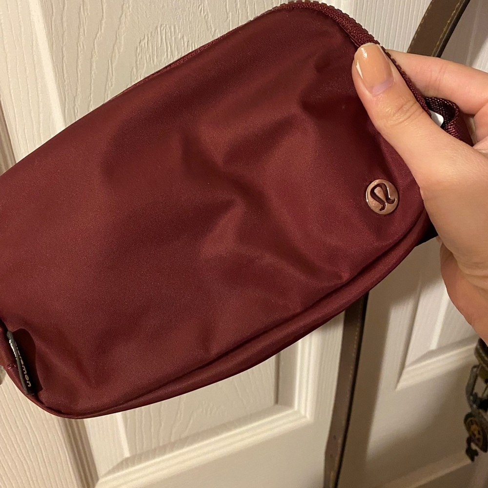 Lululemon belt bag